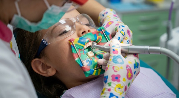 фото: пульпит молочного зуба - применение современных материалов